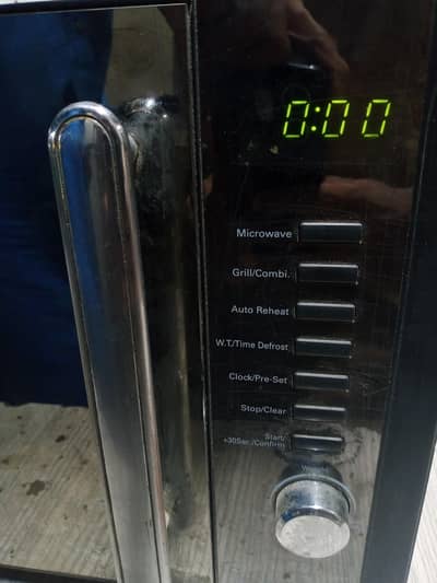microwave oven 10 by 9 condition