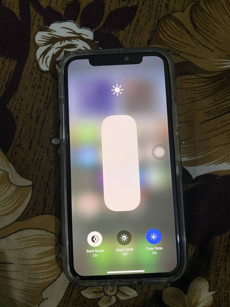 Apple iPhone 11 Pro 4