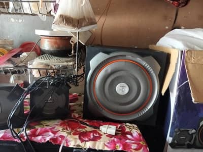 new breend hai abi remot b sat hai box b hai