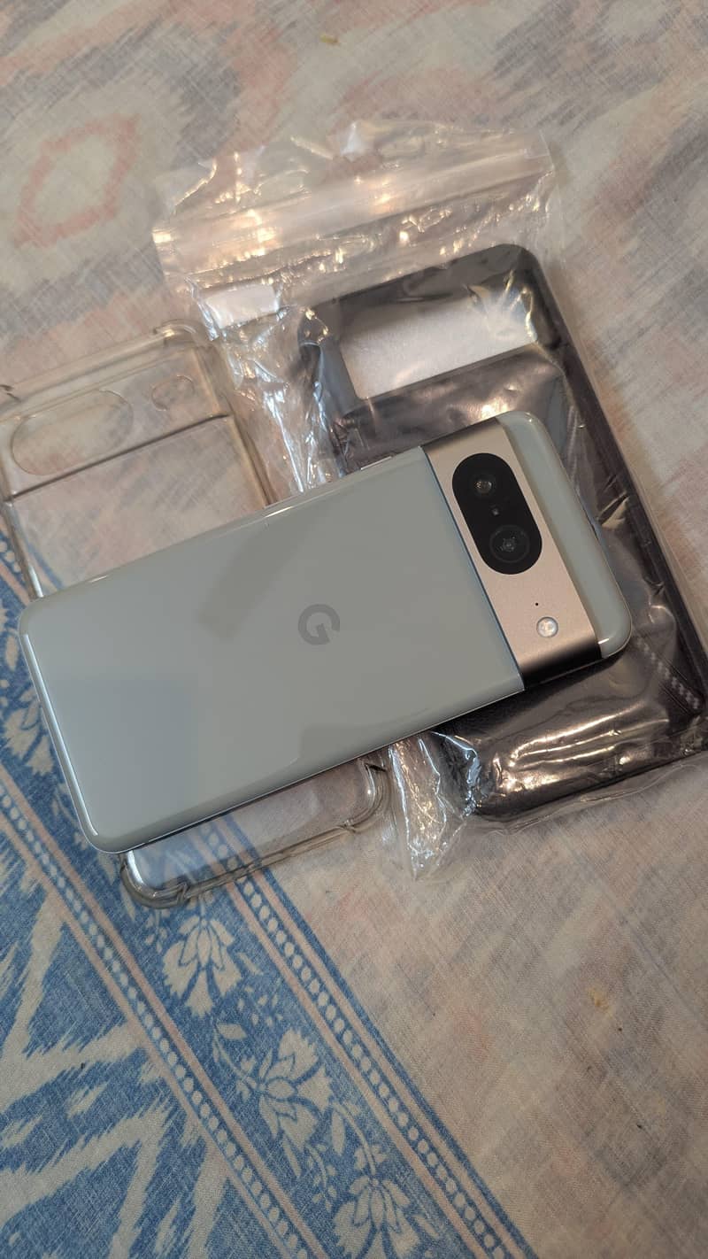 Google Pixel 8 1
