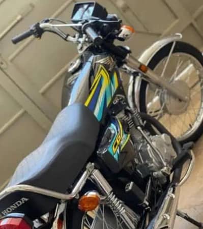 mere pass bike hai kisi ko pick drop service chahiye school college