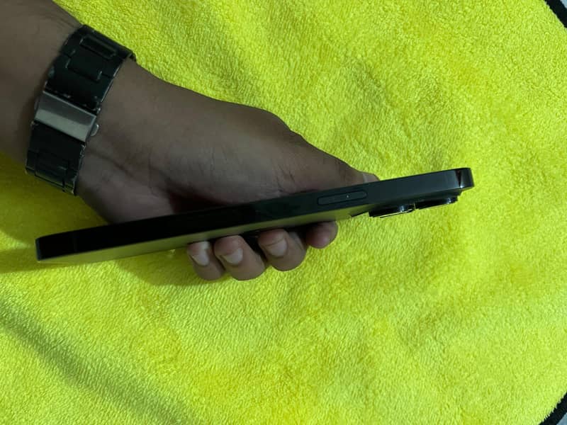 IPhone 14 Pro Max 5