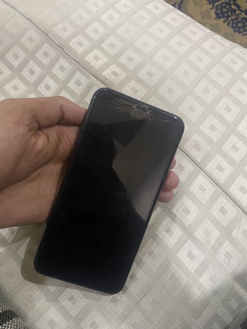 Apple iPhone 11 Pro Max 3