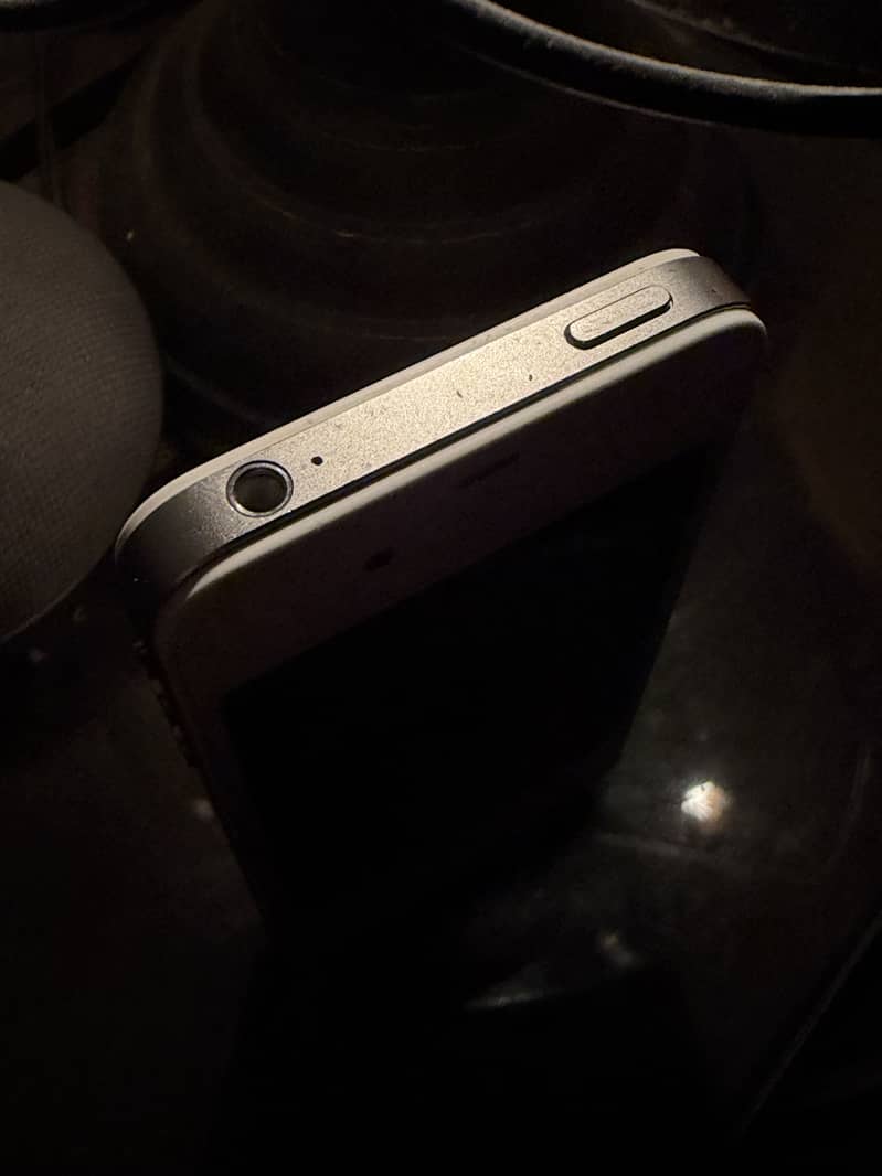 Apple iPhone 4s 3