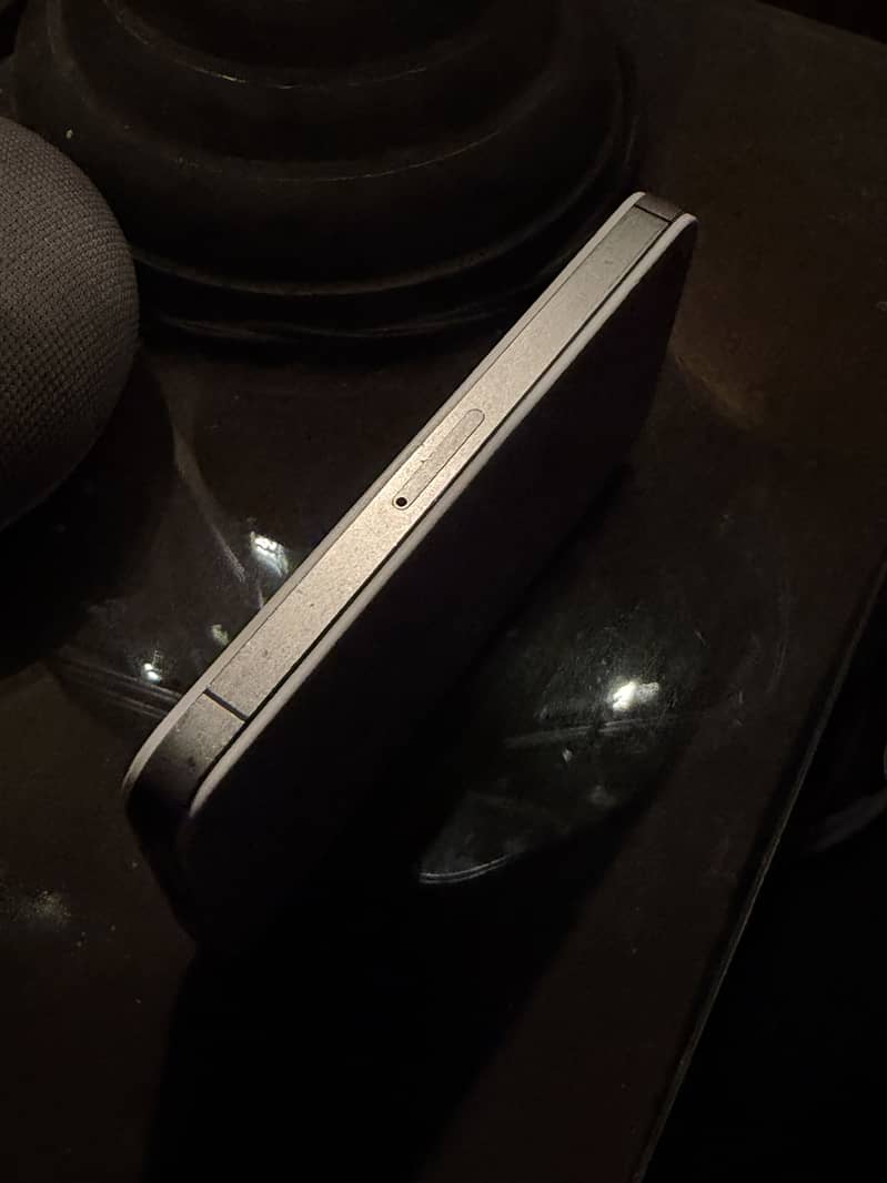 Apple iPhone 4s 4