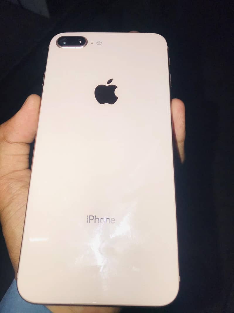 Apple iPhone 8 Plus 0