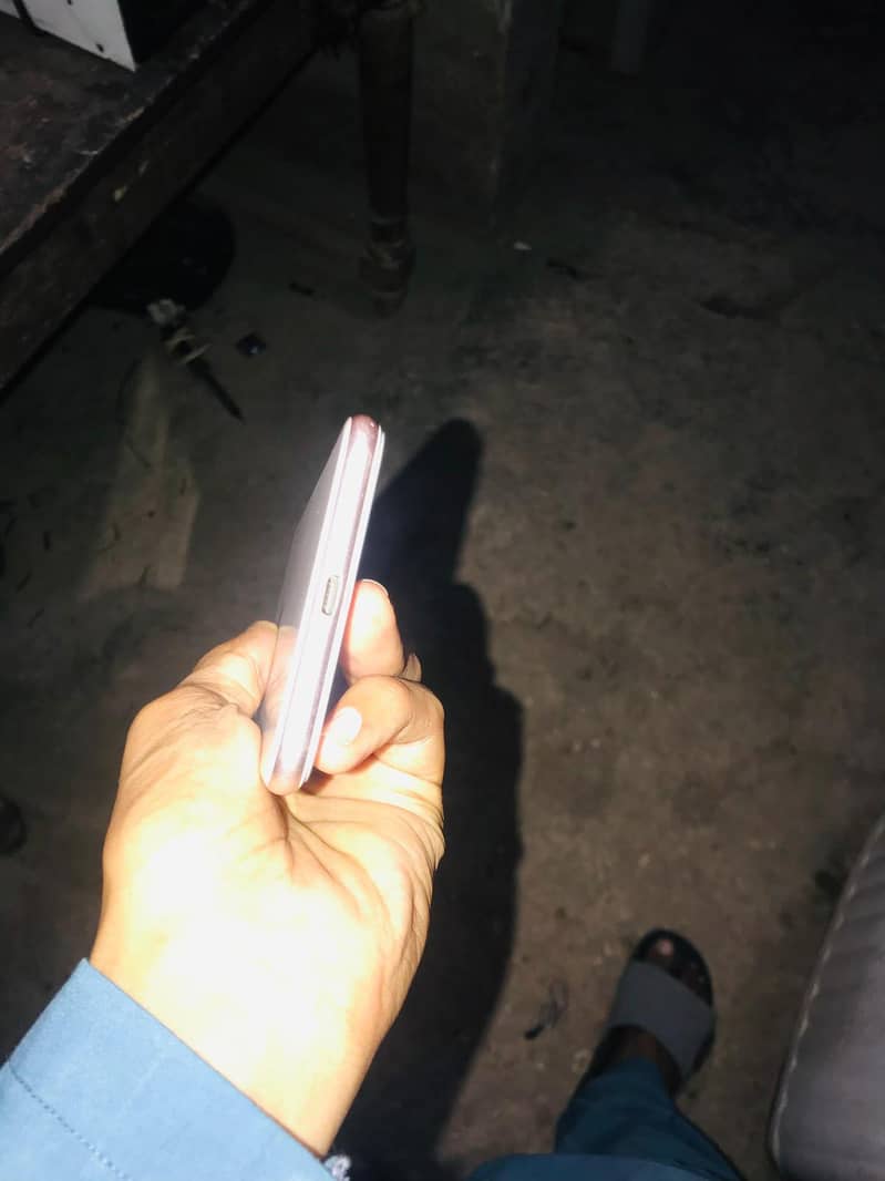 Apple iPhone 8 Plus 2