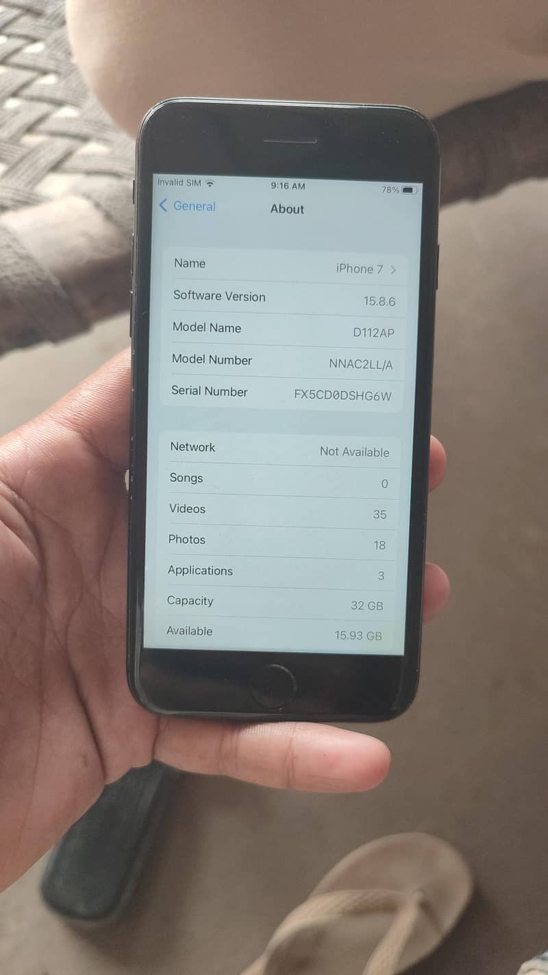 Apple iPhone 7 2