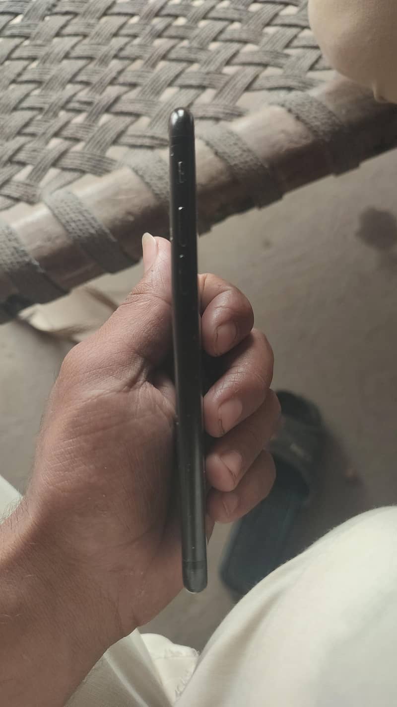 Apple iPhone 7 4