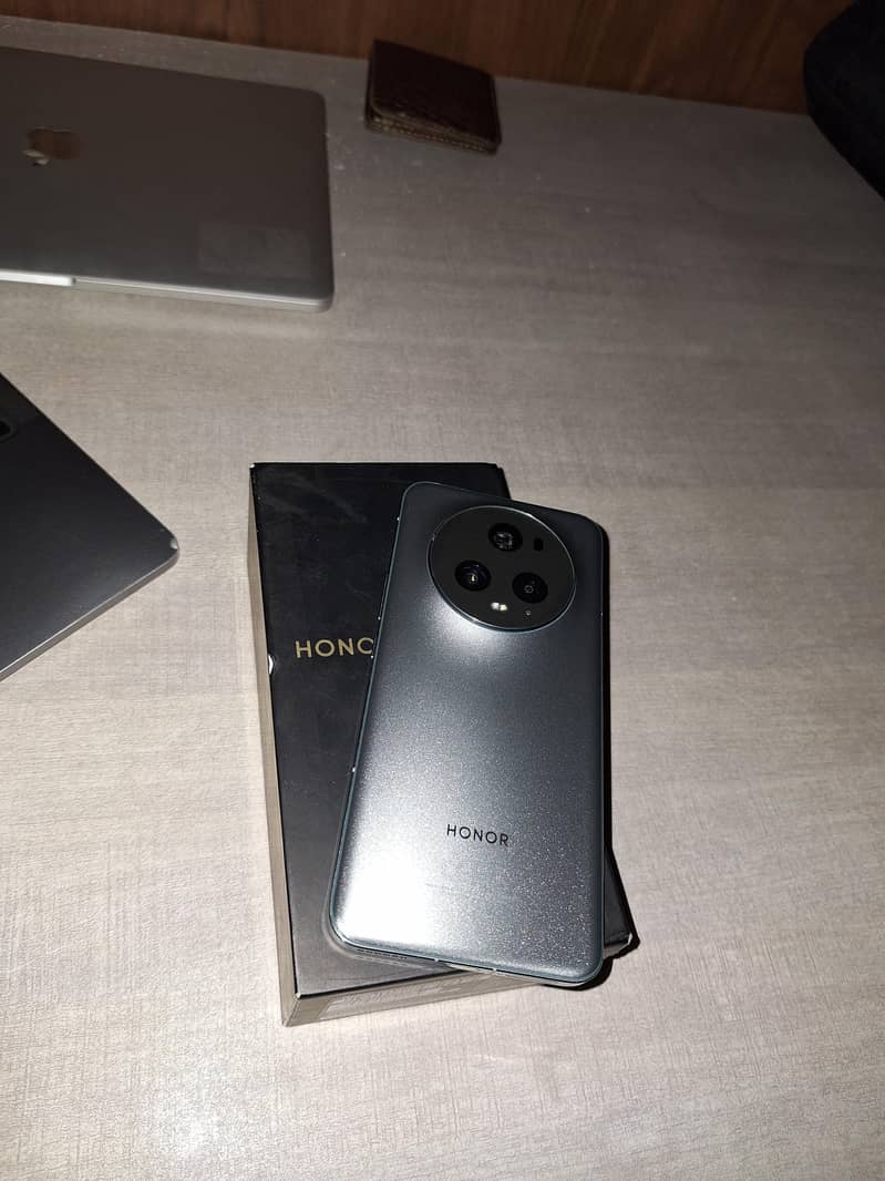 Honor Magic 5 Pro 2