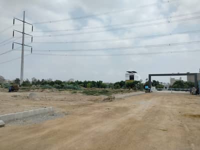 PRIME LOCATION OF PIR AHMED ZAMAN TOWN BLOCK 4 240 SQYDS CORNER+LEASED PLOT FOR SALE