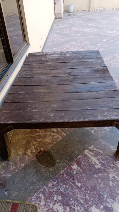 wooden takhat