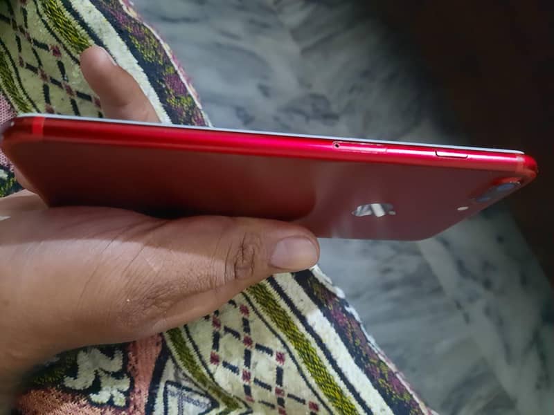 Apple iPhone 7 Plus 1