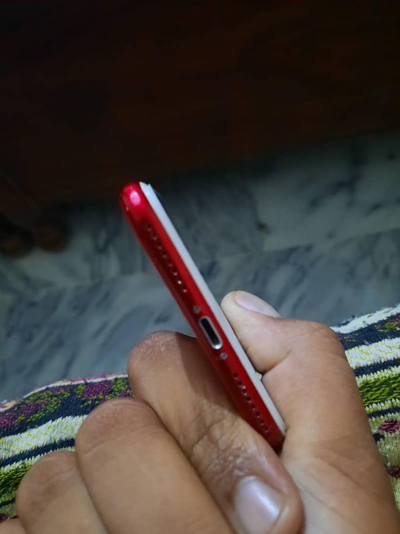 Apple iPhone 7 Plus 2