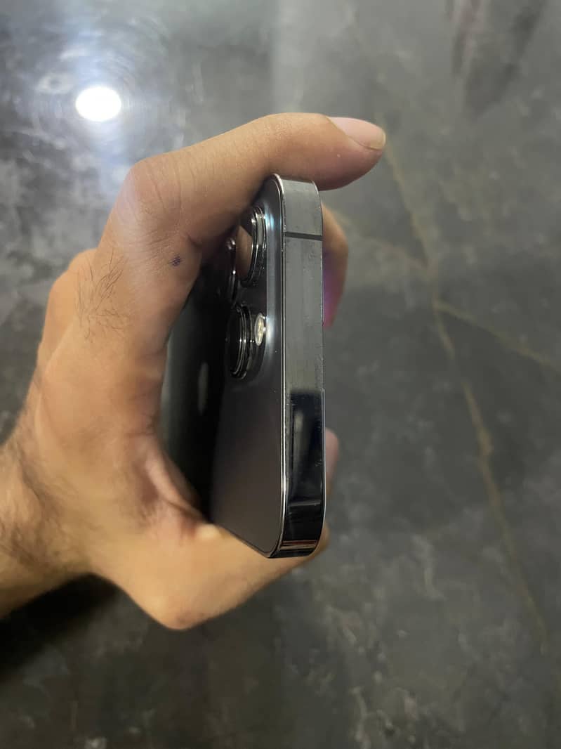 Apple iPhone 13 Pro 3