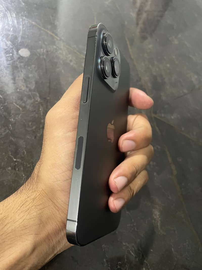 Apple iPhone 13 Pro 6