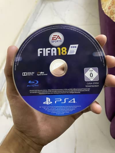 Fifa 18 legendary game | disk only
