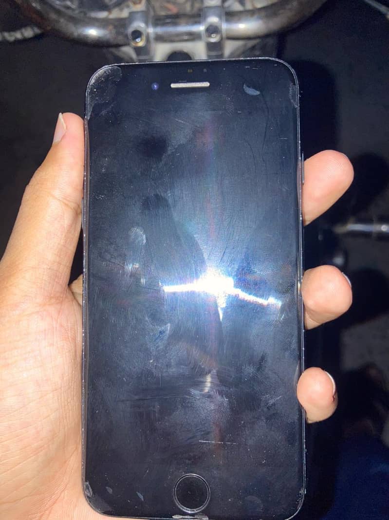 Apple iPhone 7 1