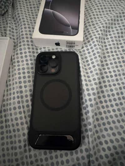 Apple iPhone 16 Pro Max