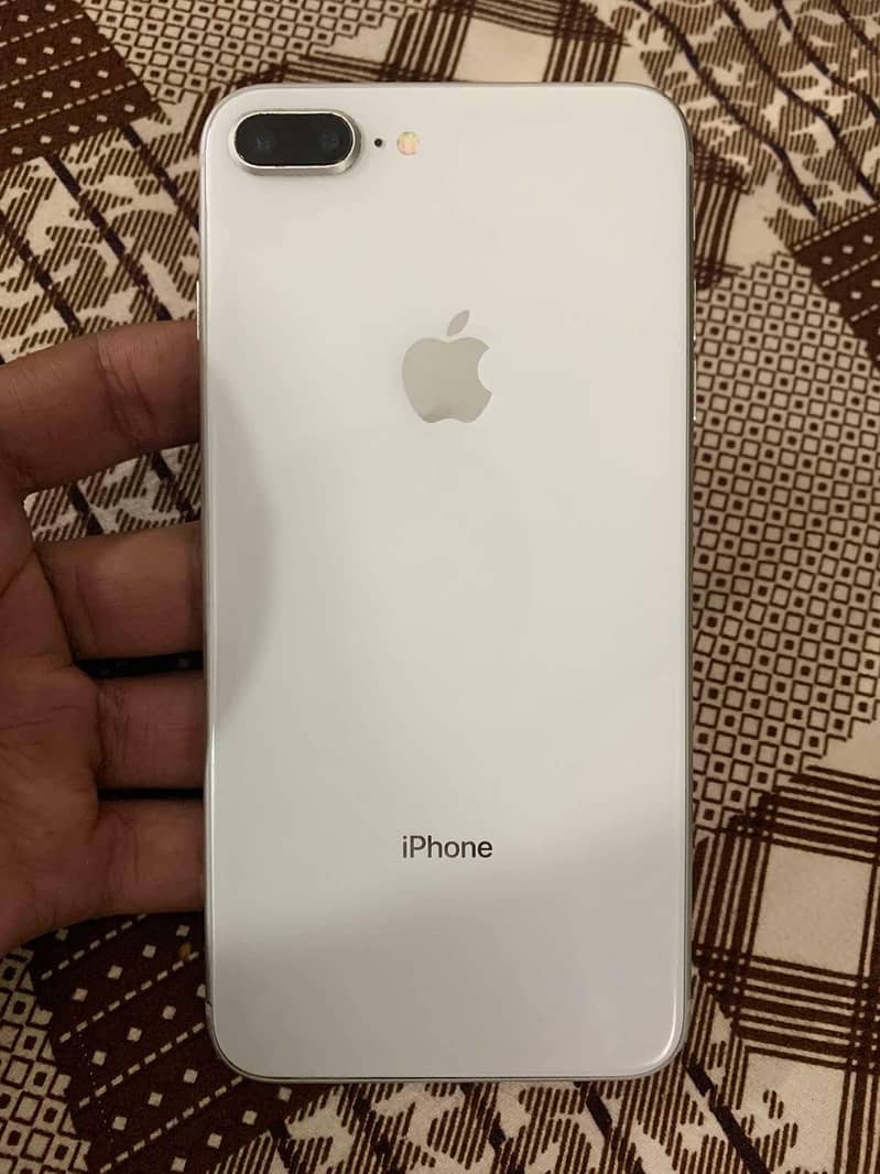 Apple iPhone 8 Plus 2