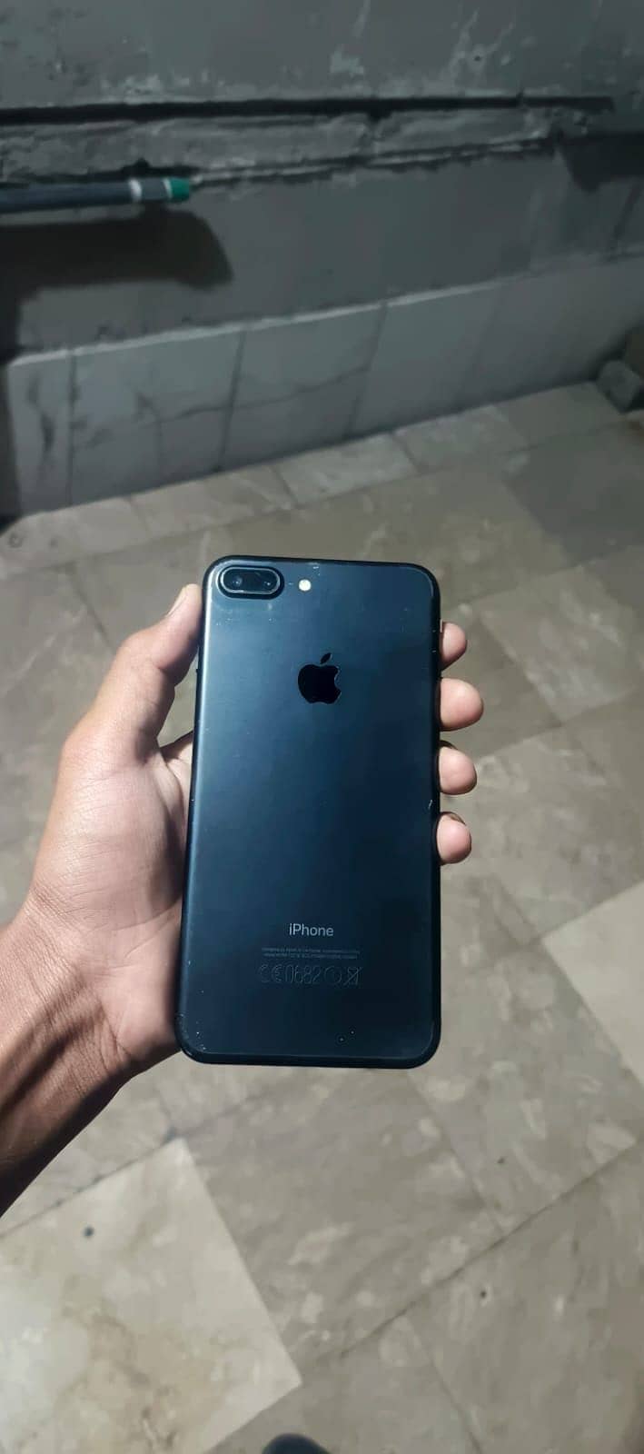 Apple iPhone 7 Plus 1