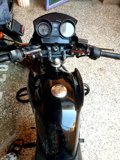 Yamaha ybr 125