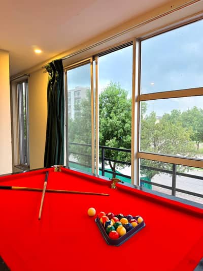 DAILY BASIS APARTMENT AVAILABLE FOR RENT IN IQBAL BLOCK BAHRIA TOWN LAHORE