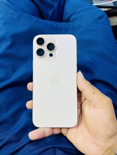 Apple iPhone 16 Pro Max