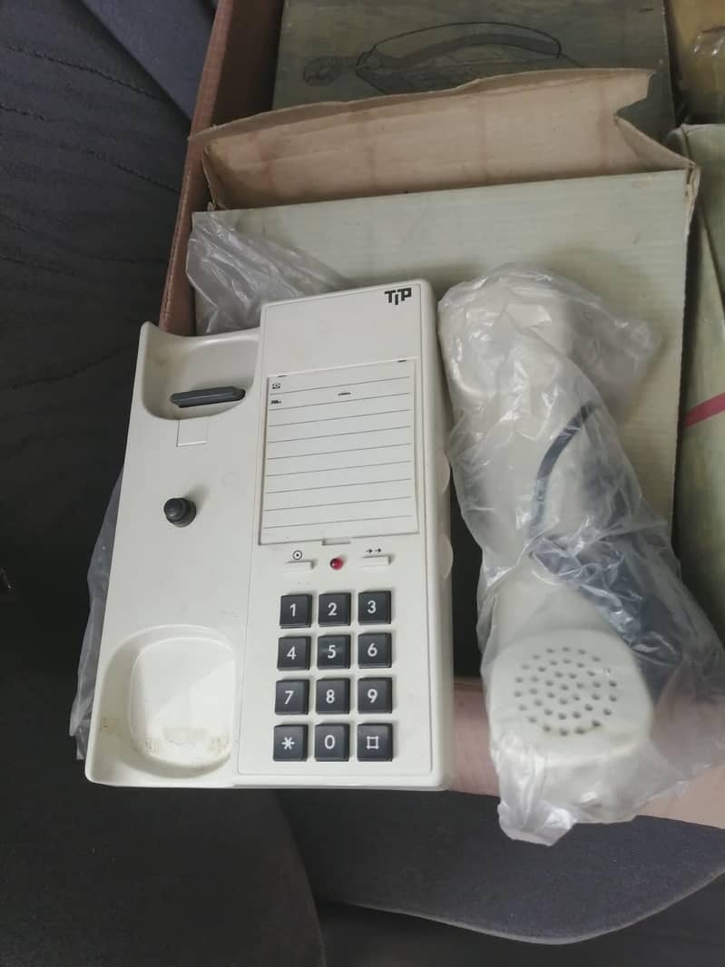 TIPS Telephone Sets 2