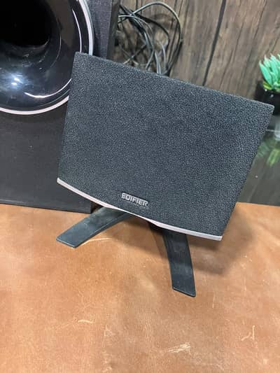 Edifier 2.1 Multimedia Speaker System – Excellent Sound Quality