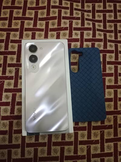 Vivo y04 4+4-128 just box 10/10 contact WhatsApp /0333/92/98/94/9