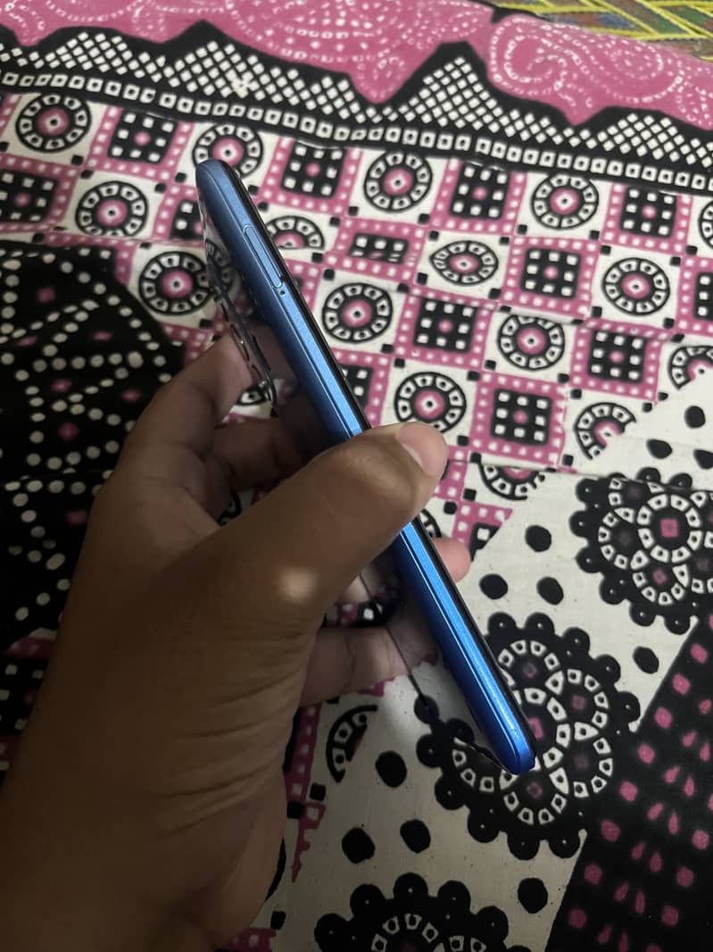 Itel Vision 3 2