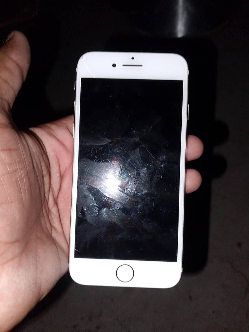 Apple iPhone 7 2