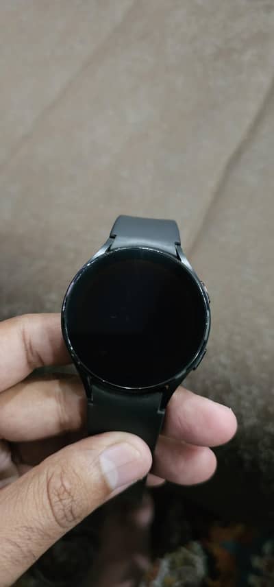 SAMSUNG WATCH 4