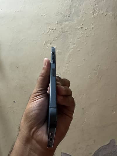 I phone 12pro max  factory unlock sim time available  10/10 256gb
