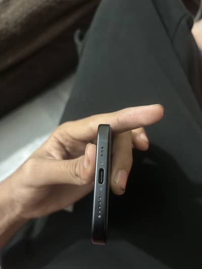 Apple iPhone 15