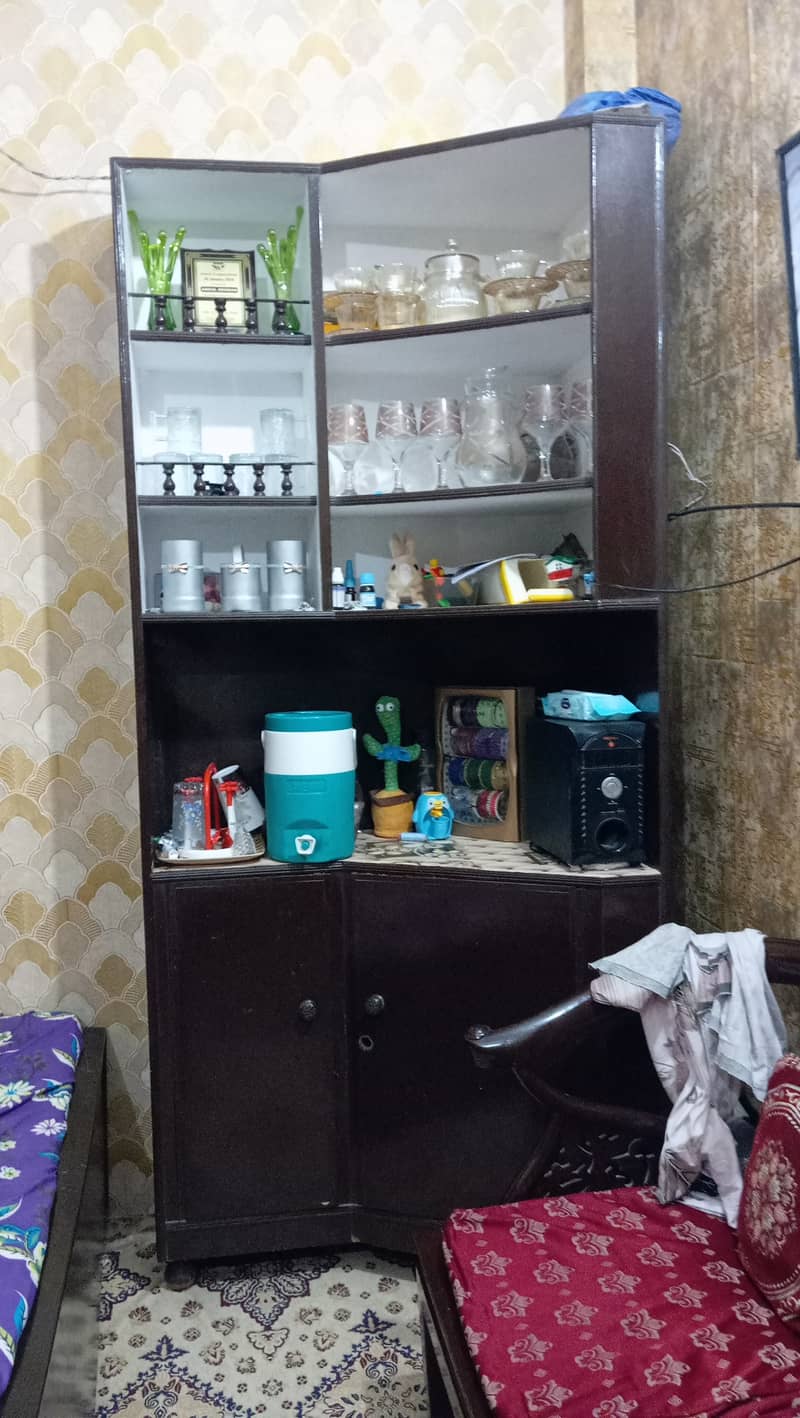 Cupboard 0
