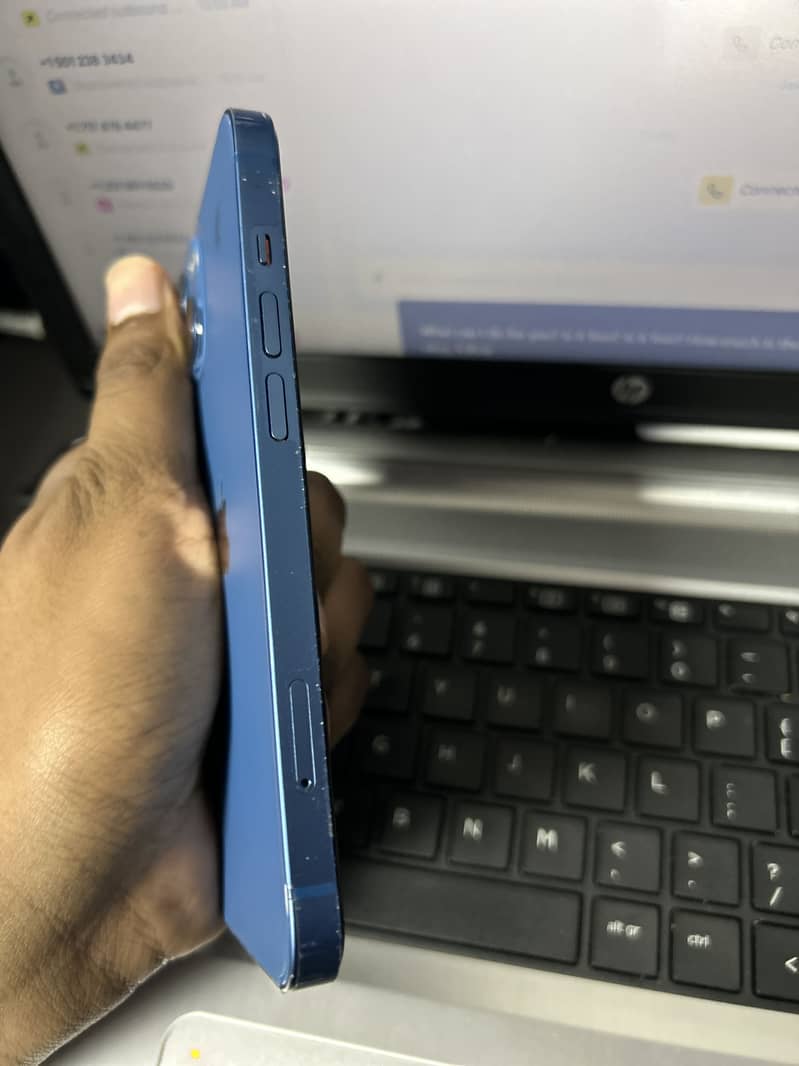 Apple iPhone 13 1