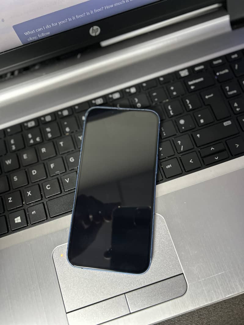 Apple iPhone 13 6