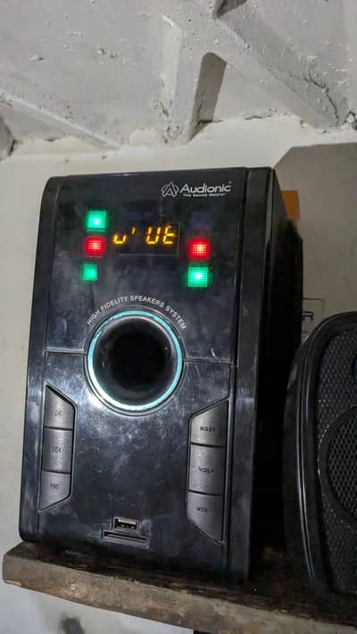 AUDIONIC BT SPEAKER
