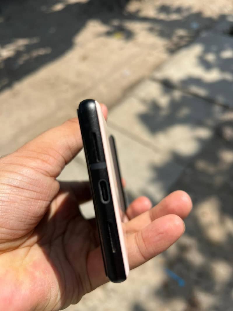 Google Pixel 6 5