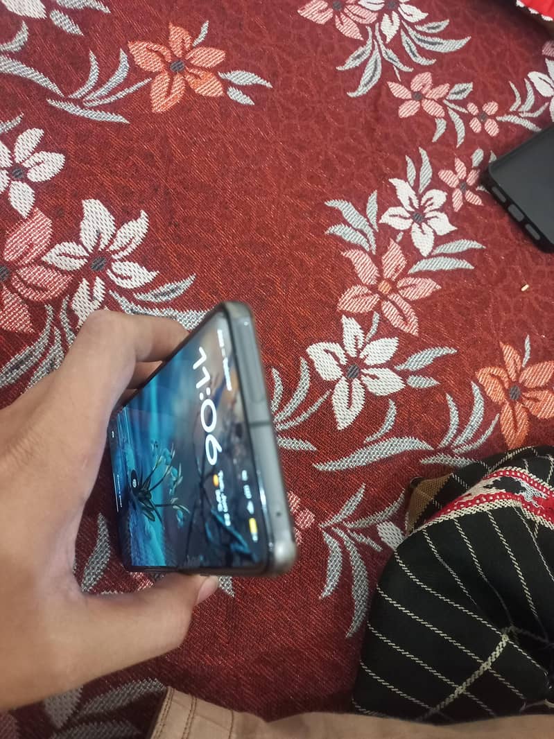Google Pixel 8 Pro 6