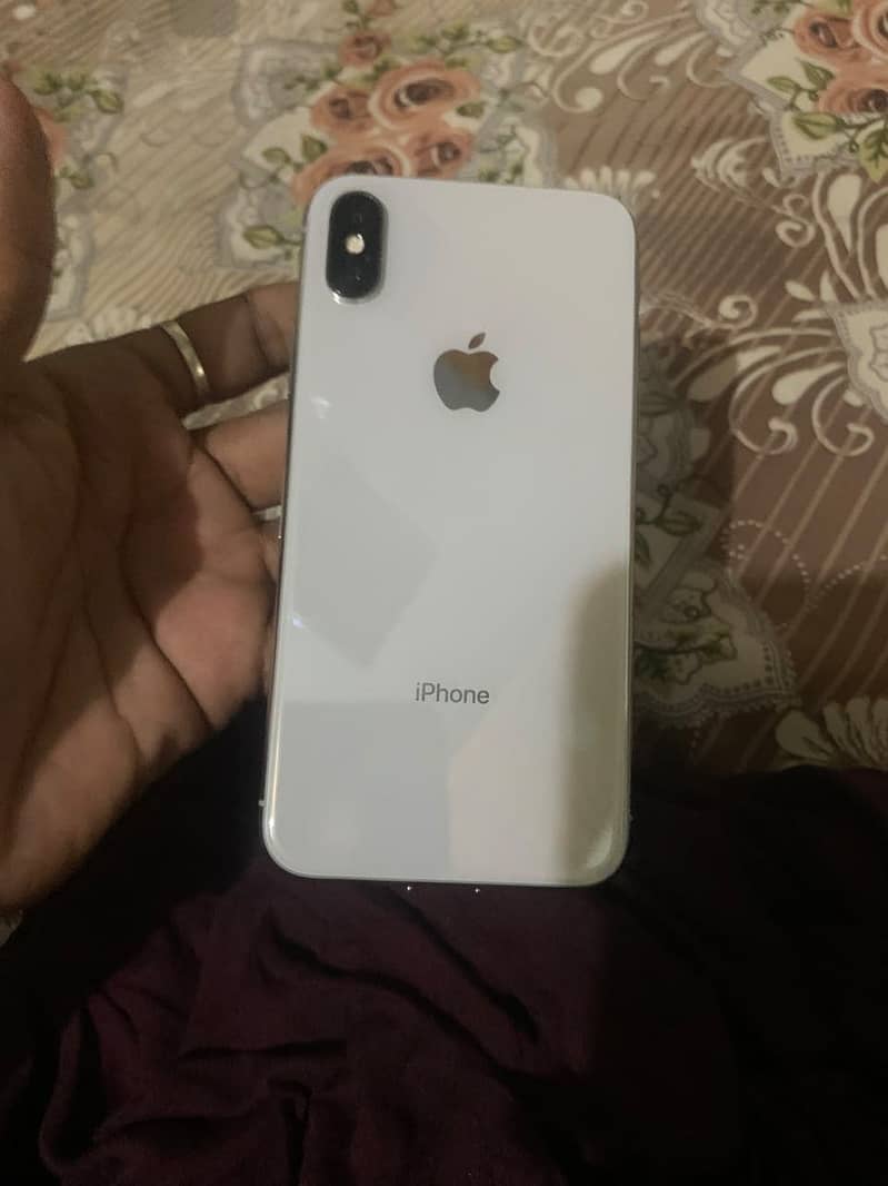 Apple iPhone X 4
