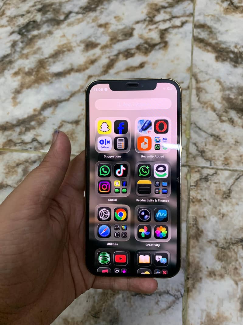 Apple iPhone 12 Pro 2