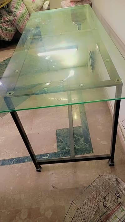 Modern 6-Seater Glass Top Dining Table with Sleek Iron Frame