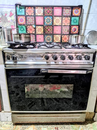 Stove with oven