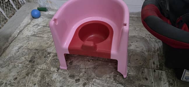 baby cot & baby potty seat