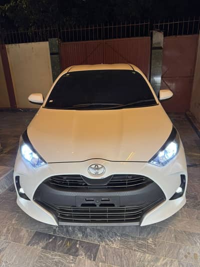 Toyota yaris hatchback