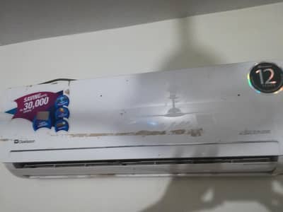 Dawlance Aura Inverter 1.5 Ton in mint condition