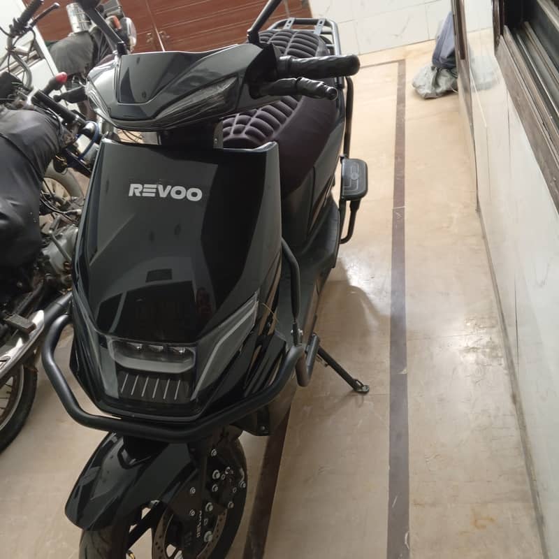 REVOO C32 4